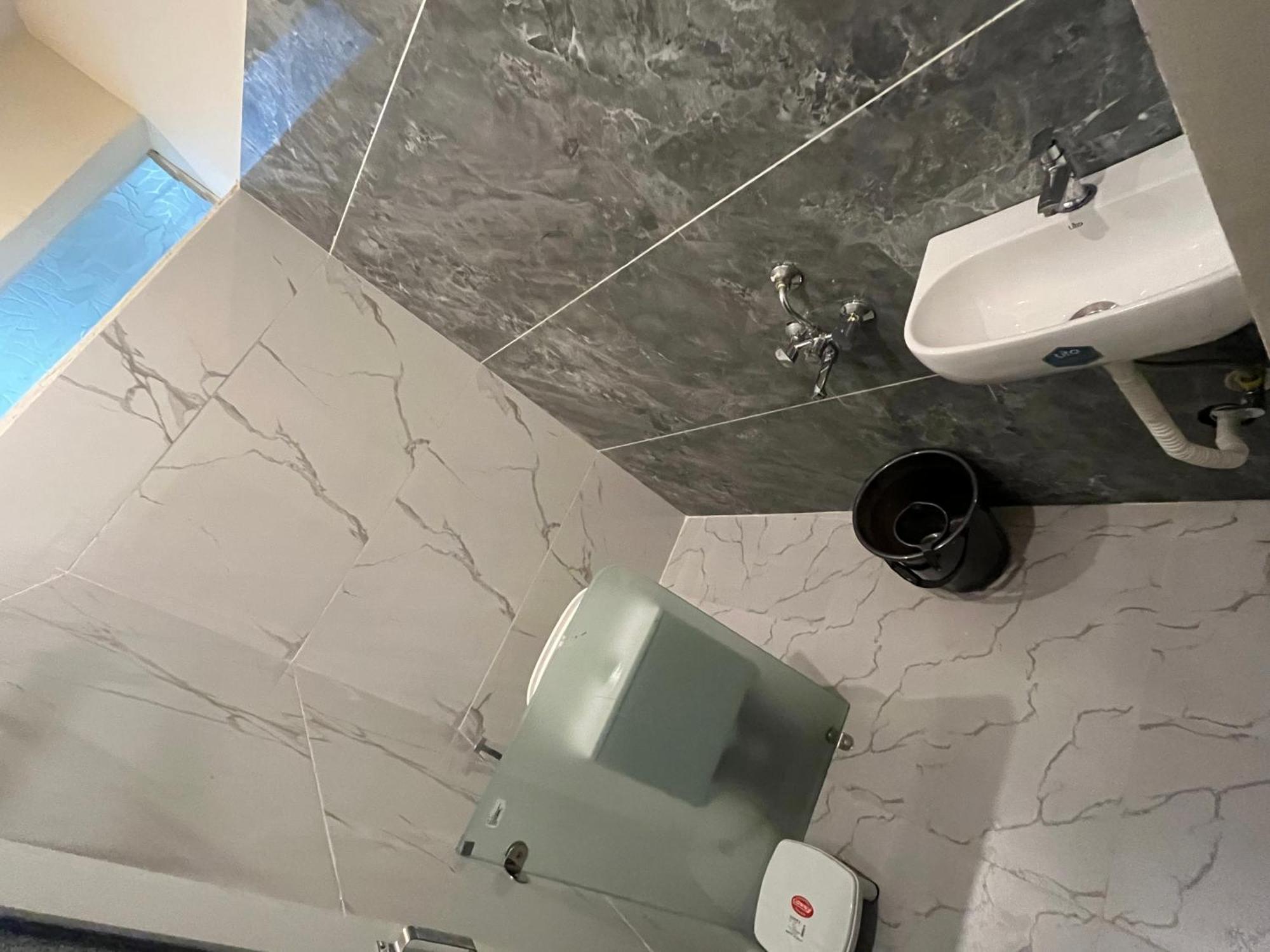 Hotel Shivashray Luxury Stays & Inn Ujjain Dış mekan fotoğraf