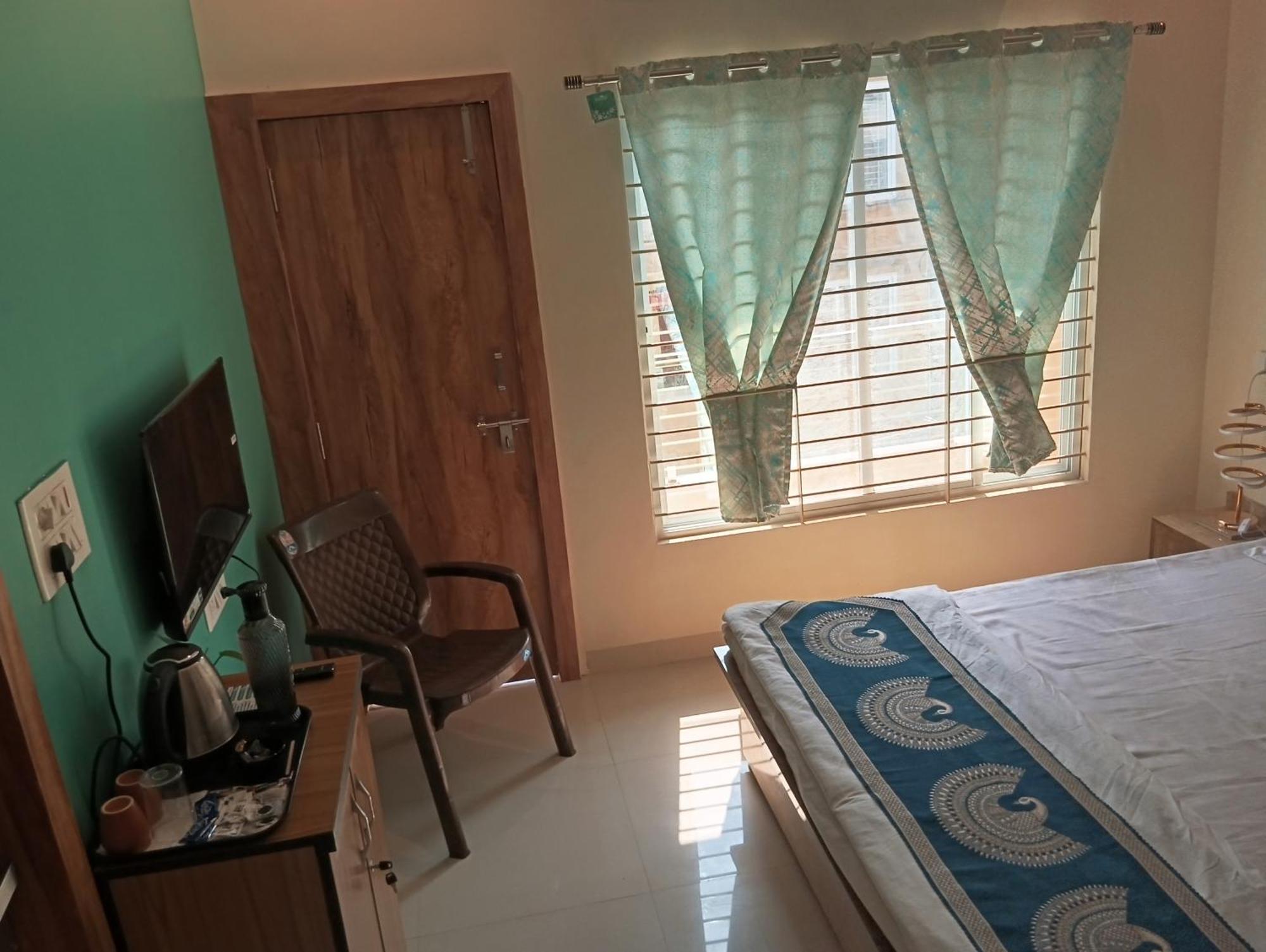 Hotel Shivashray Luxury Stays & Inn Ujjain Dış mekan fotoğraf