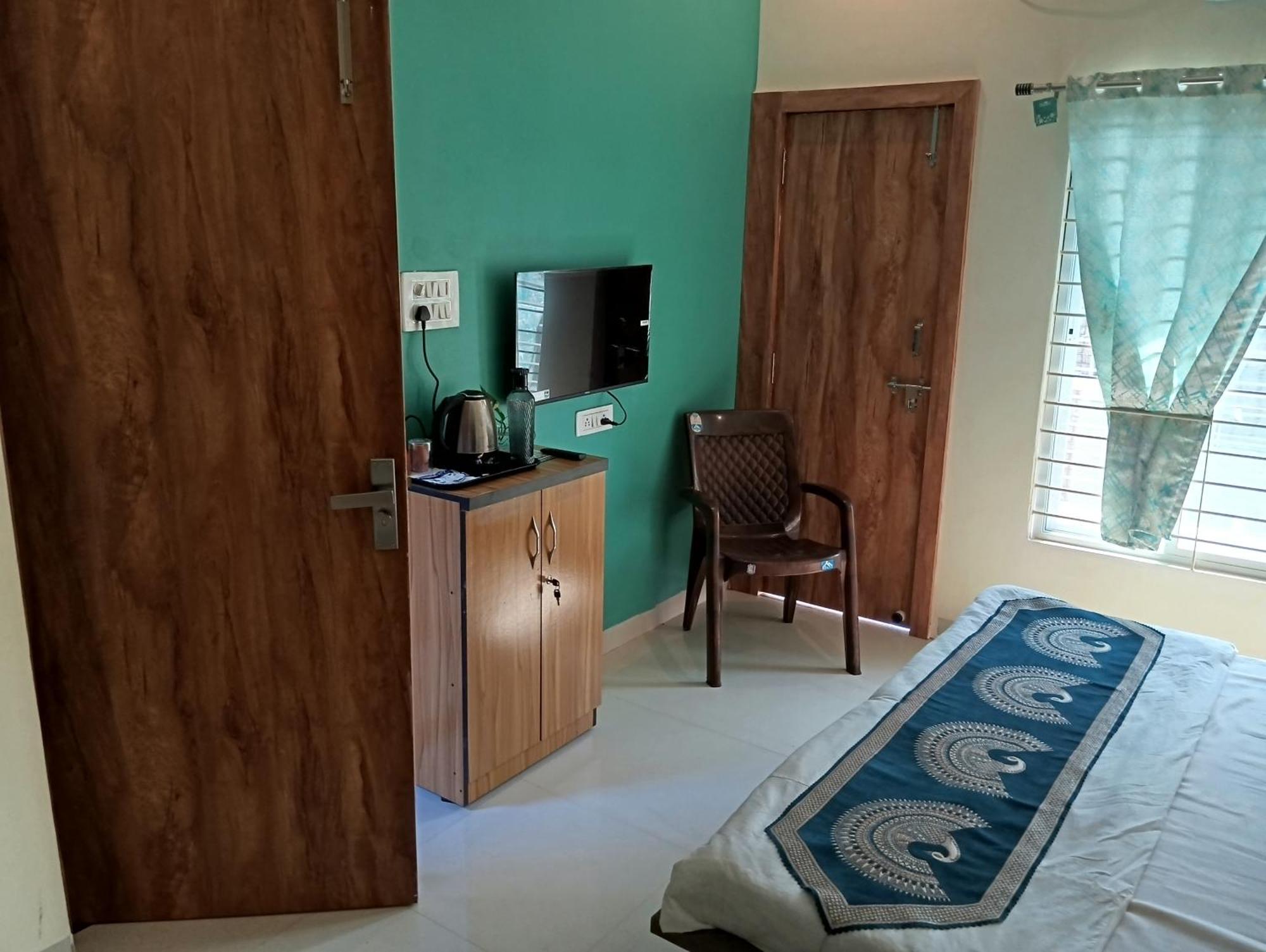 Hotel Shivashray Luxury Stays & Inn Ujjain Dış mekan fotoğraf
