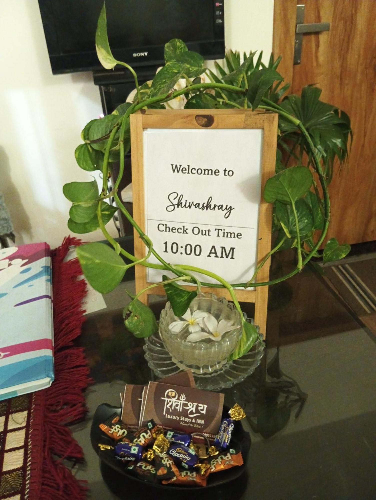 Hotel Shivashray Luxury Stays & Inn Ujjain Dış mekan fotoğraf